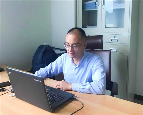 文化興企賈鑫：團(tuán)結(jié)一致，才是企業(yè)核心競(jìng)爭(zhēng)力！